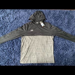 Men’s Under Armour light weight 1/4 zip hoodie - size XL, black and gray.